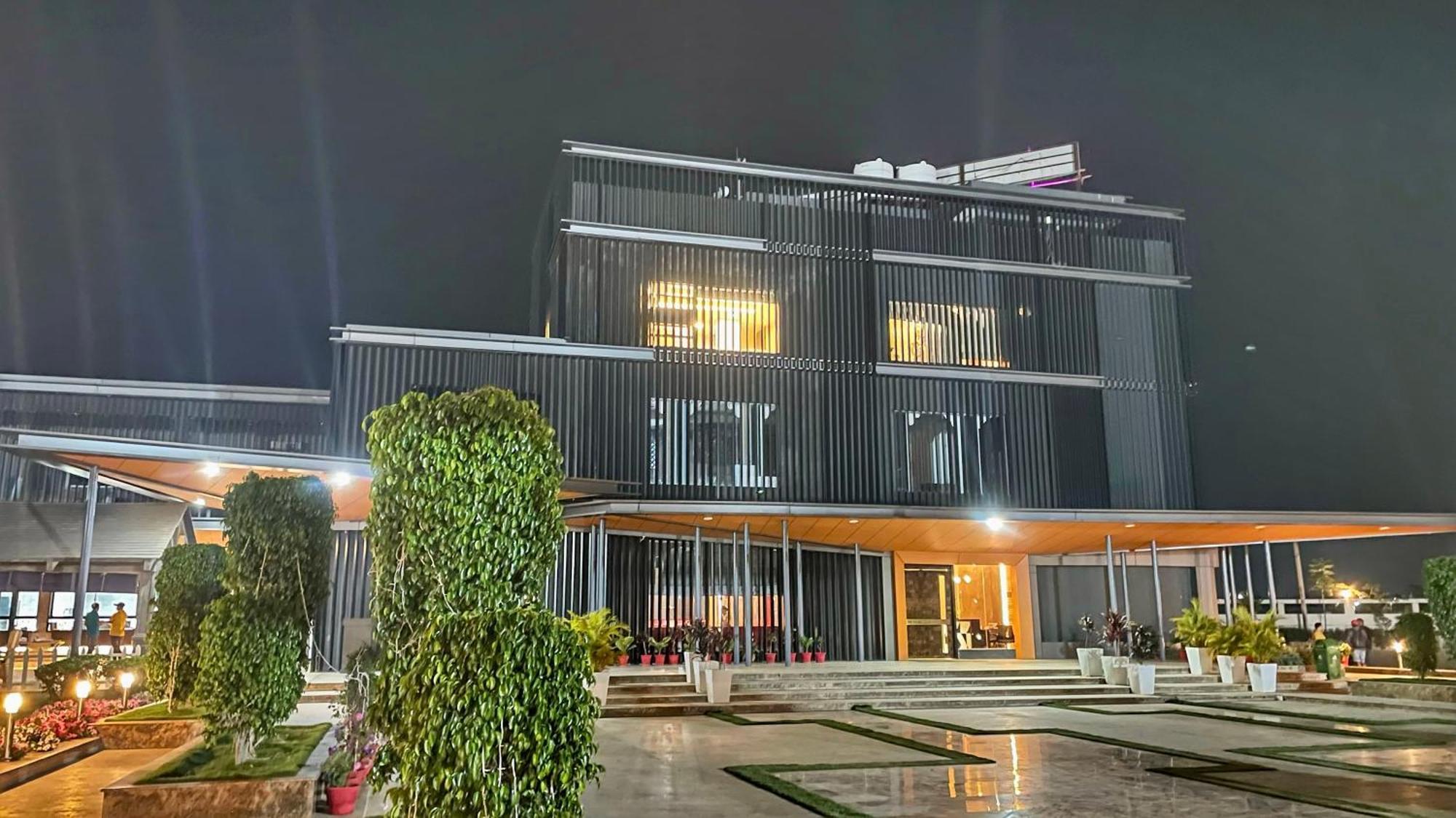 Kanke Resort Ratu Екстер'єр фото